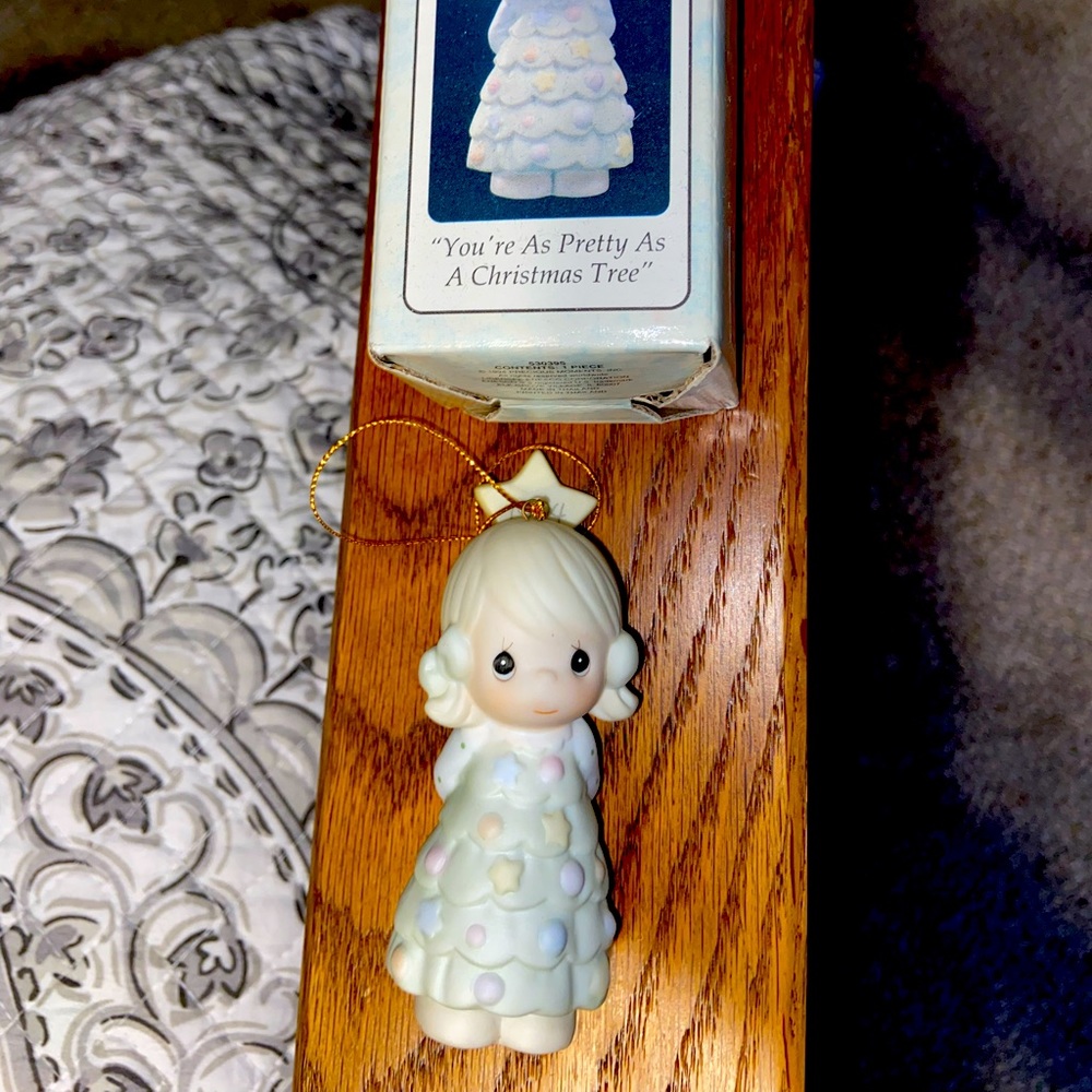 Precious Moments ornament 1994